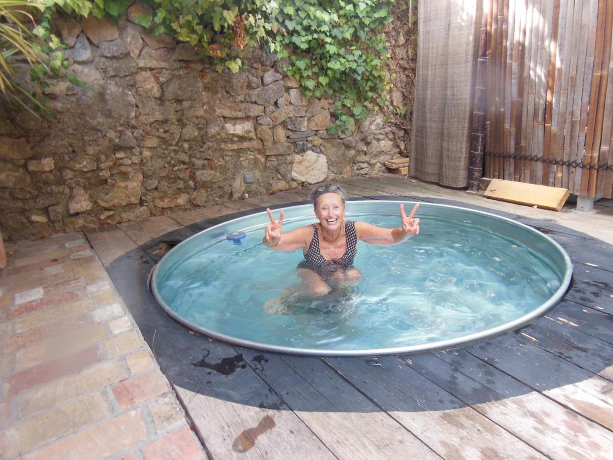 Maison Dans Jardin Villeseque-des-Corbieres Exteriör bild